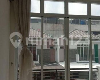 M Disewakan Rumah Ter murahh Area Green lake City West Cost Amerika