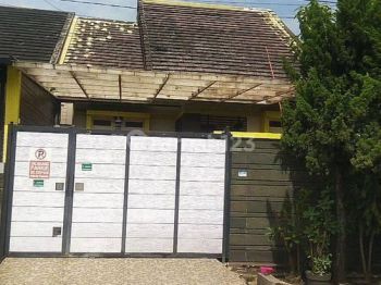 Rumah dikontrakkan semi furnished di margahayu raya Soekarno Hatta