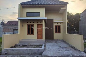 Rumah Hunian Baru Dekat Jln Mangesti Mayang Sukoharjo