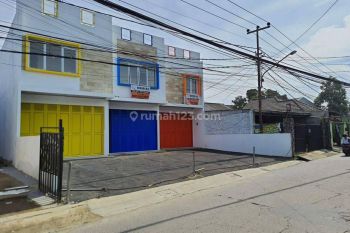 Ruko Siap Pakai di Jalan Utama Cinambo Cisaranten