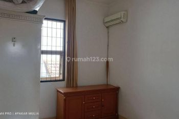 Rumah 5 kamar tidur strategis di Tanjuung Duren(TD206)