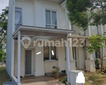 Dijual Rumah 2 Lt 96m2 Vanya Park Cluster Anila House, Bsd