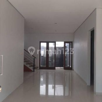 Disewakan rumah baru renovasi di Discovery Bintaro Jaya