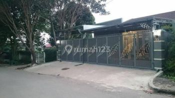 MEWAH Rumah Villa 2 lantai Fasilitas Jogging Track di lembang Cidadap