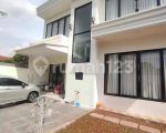 thumbnail-rumah-mewah-american-classic-2-lantai-siap-huni-di-bsd-city-2