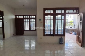 Disewakan Rumah Siap Huni Di Manukan Krido Surabaya Kt