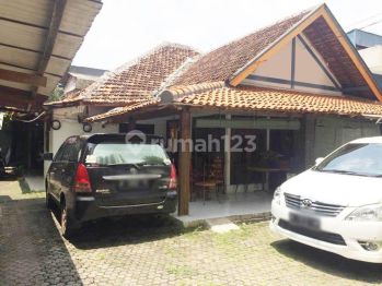 Rumah di Lokasi bagus tengah kota, Salemba Tengah Luas 777m2