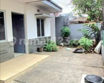 Disewa Rumah Sunter Mas Uku 10x17 Rapi 1 Lantai Jalan 2 Mobil Cocok Buat Tempat