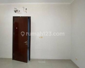 Disewa rumah cluster 2 lantai dengan harga termurah