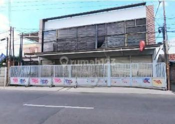 MURAH Sewa Ruko Gandeng 3 STRATEGIS di Jl Agus Salim, Bekasi