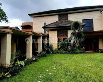 Harga Bagus, Kemang, Rumah Luxury, Terang, Etnik dan Modern.