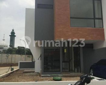 Rumah siap huni posisi hook di kebayoran residence bintaro