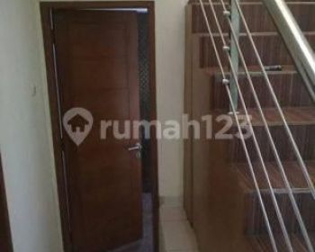 DISEWAKAN RUMAH NYAMAN SEMI FURNISHED HARGA NEGO DI MEKARWANGI BANDUNG