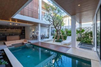 Luxury Modern Villa At Pecatu With Smart System Door Lock