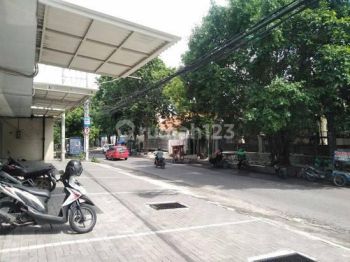 Stok Bagus . Ruko 4 Lantai Murah tengah kota di Diponegoro Surabaya
