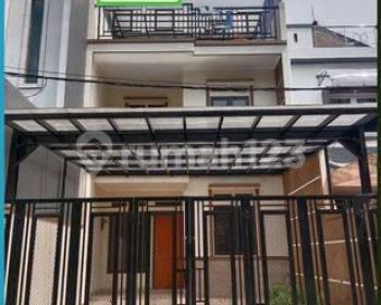 Cuma Ini Rumah Gres Tiga Lt Di Dkt Tsm Kota Bandung 301M8