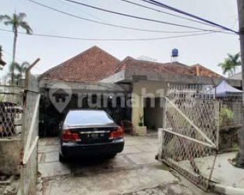 Dijual Tanah + Rumah Tua Lokasi Strategis Di Menteng