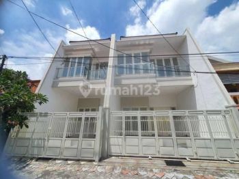 Mulyosari Utara, 100 m Mulyosari, SHM, Baru, Minimalis, Siap Huni