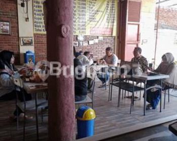 RUKO 2 LANTAI DI JALAN UTAMA DEKAT SUMMARECON GADING HARAPAN INDAH