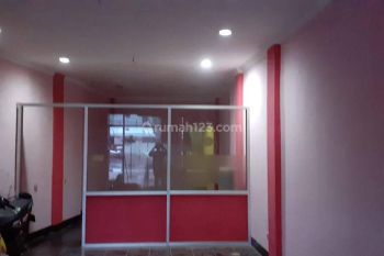 Ruko Disewa Lokasi Strategis Daerah Buah Batu