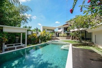 Very Villa Luxury Canggu Pererenan with fully furnished