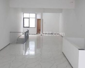 Ruko kemang 130m SHM Sudah Renovasi