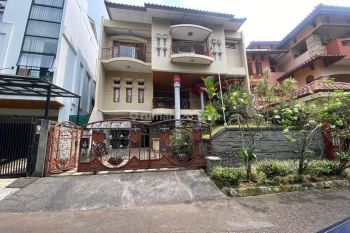 Rumah Siap Huni Dalam Komplek Lokasi Strategis Gegerkalong Bandung