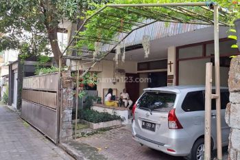 Dijual Tanah Bonus Bangunan Rumah di Imam Bonjol Denpasar