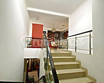 Sayap Turangga - Bangunan Bagus Hommy Terawat Siap Huni - Akses Jalan Bagus -