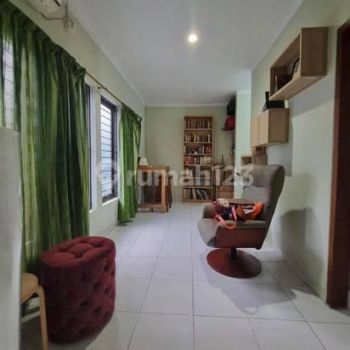 Dijual rumah murah di Emerald Bintaro