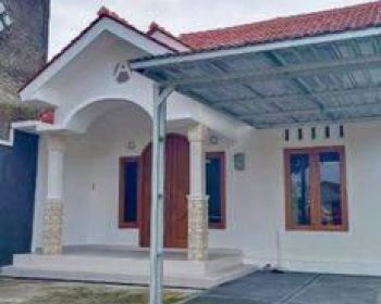 Disewakan Rumah Bagus Bersih Berbah Sleman Jogjakarta(KODE ER.814)