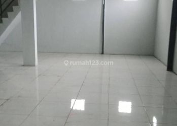 Ruko 2 Lantai Siap Pakai Lokasi Ramai di Taman Kopo Indah 2, Bdg