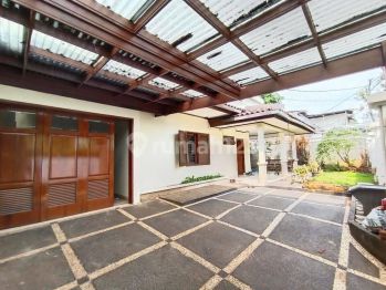 Rumah Nyaman Lokasi Menjanjikan Dekat Citos Talavera Cilandak, Jaksel