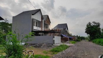 Tanah Siap Bangun di Godean Jogja, Kawasan Perumahan, SHM P