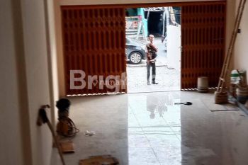 RUKO 2 LANTAI BARU GRESS SIAP PAKAI PINGGIR JALAN RAYA KARANG REJO JATINGALEH