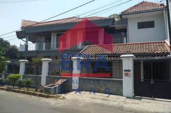 Rumah Kost di Jalan Candi Trowulan