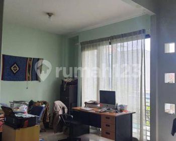 Ruma Hdijual Modern 2 Lantai di Kota Baru Parahyangan