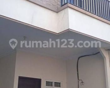 DISEWA RUMAH 3LT DI TANJUNG DUREN, LUAS TANAH 5.5x11M2, JALAN 1 MOBIL, HARGA RP