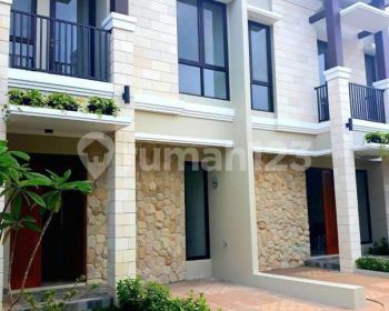 Rumah 2 lantai di Pondok Labu dekat MRT Fatmawati