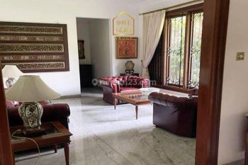 Rumah Bagus Kebayoran Baru Tenang Jalan Lebar Dekat Scbd Sudirman