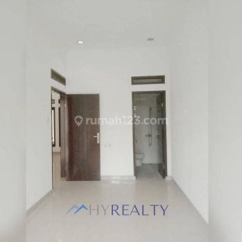 Rumah Baru 2 Lantai di turangga, buah batu kota bandung