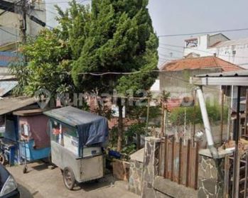 Tanah siap bangun dekat ke Alun-alun di Sayap jalan Dalem Kaum