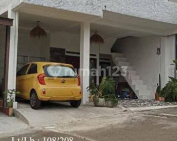 Rumah Semifurnished Bagus Ada Kolam Renang Di Cluster Di Bubulak