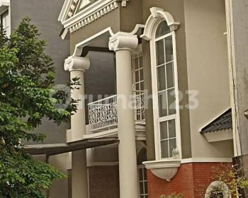 2 Lantai di Bsd Kencana Loka, Tangerang Strategis Dekat Masjid