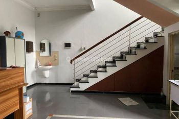 Rumah Kantor Untuk Usaha Strategis di Mekar Wangi Mainroad Bdg
