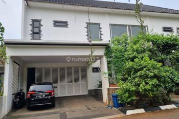 Dijual Town House Mewah dekat pintu tol Cimanggis Depok