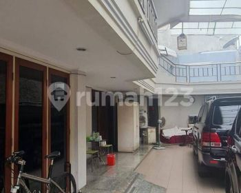 Rumah Hook Kuta Ancol 750m2 hitung tanah jual cepat