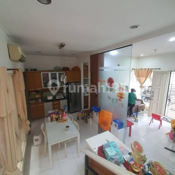 DIJUAL RUMAH HOOK DI CLUSTER FLOURITE