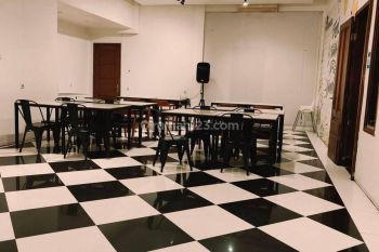 Ruang Usaha 700 m SHM Bagus di Jalan Supratman