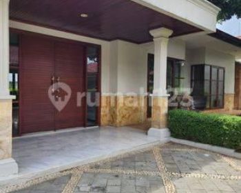 Rumah Impian di Cilandak Jakarta Selatan, Bangunan Luas Strategis